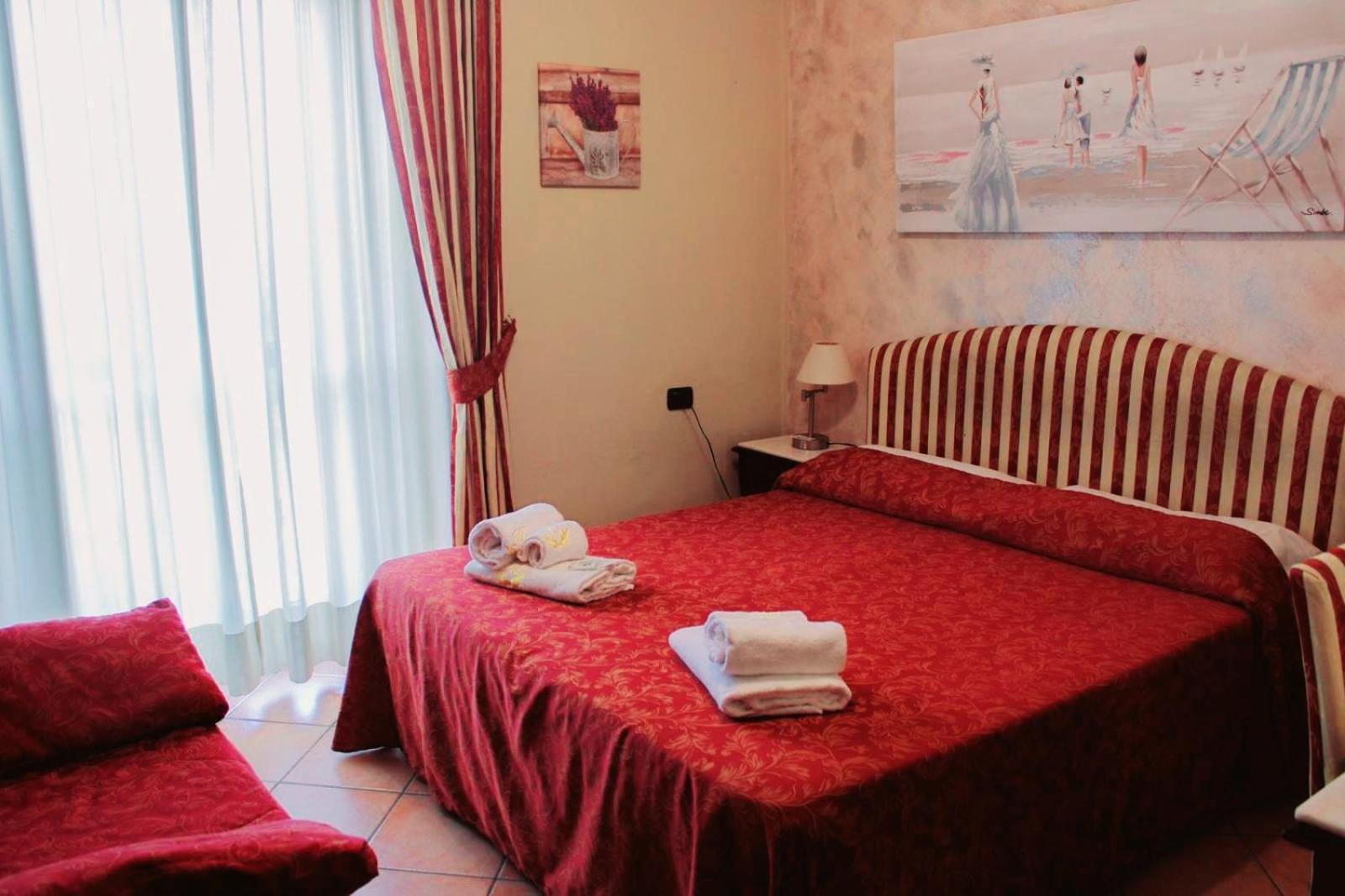 Hotel Sicilia ミラノ エクステリア 写真