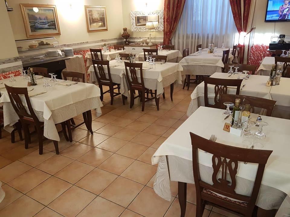 Hotel Sicilia ミラノ エクステリア 写真