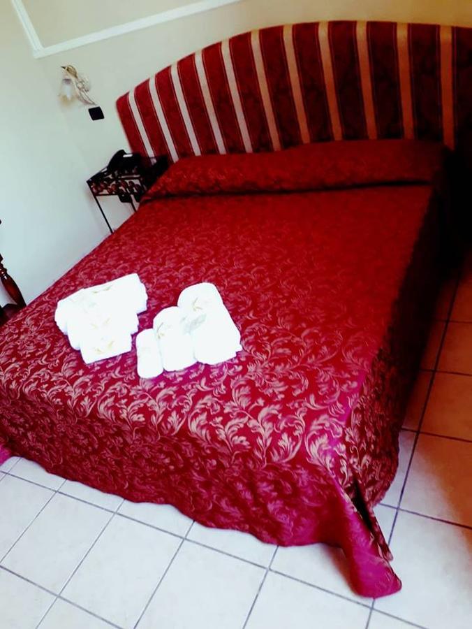 Hotel Sicilia ミラノ エクステリア 写真